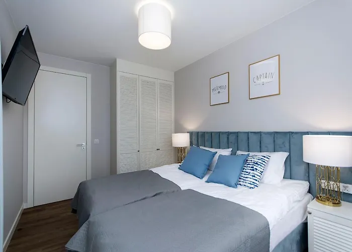Blue Rentyear Apartments